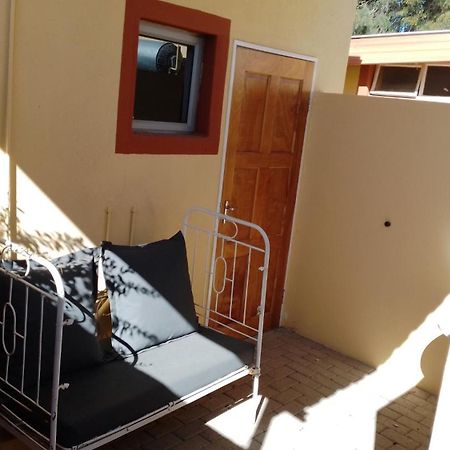 Larochelle Guesthouse Keetmanshoop Camera foto