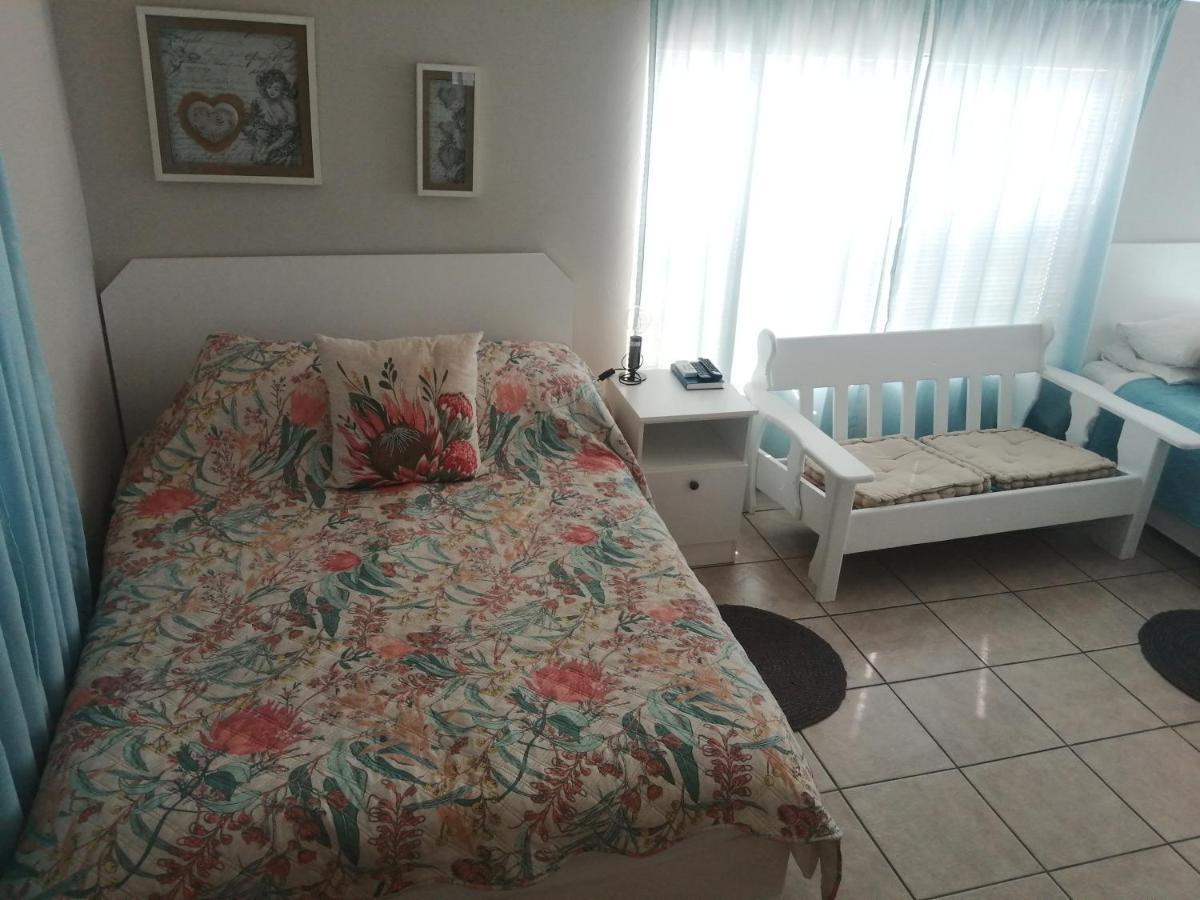 Larochelle Guesthouse Keetmanshoop Camera foto