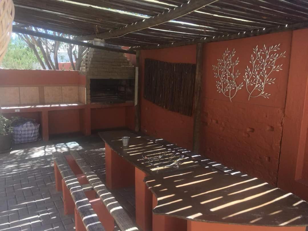 Larochelle Guesthouse Keetmanshoop Esterno foto